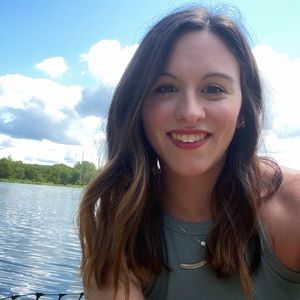 Meet Your Posher, Jocelyn!